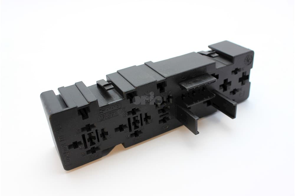 Relay socket-1
