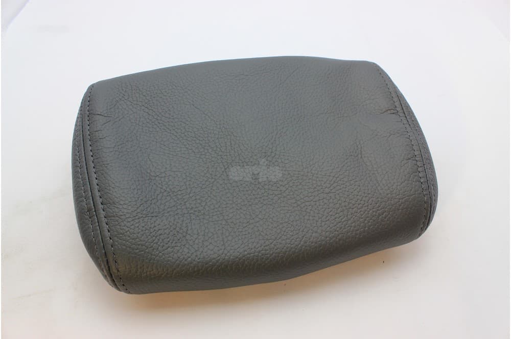 Head restraint cover-1