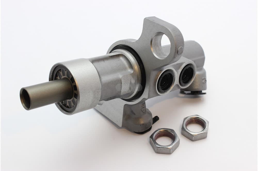 Master cylinder-1