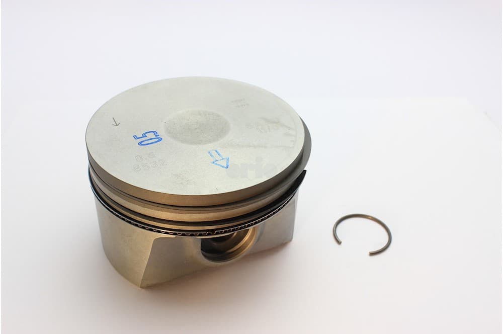 Piston