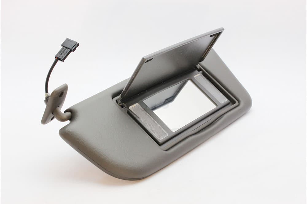 Sun visor